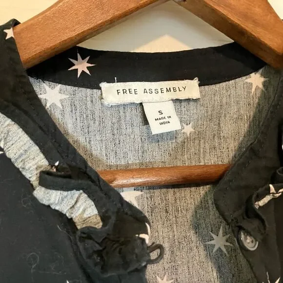 Free Assembly, long sleeve, mini, with pockets, excellent condition, size small - Picture 2 of 3